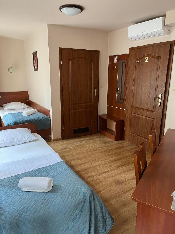 Kamienica Przy Bramie Hotel Opatow  Ngoại thất bức ảnh