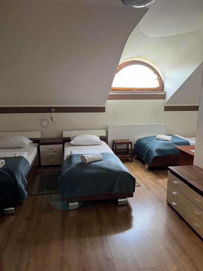 Kamienica Przy Bramie Hotel Opatow  Ngoại thất bức ảnh