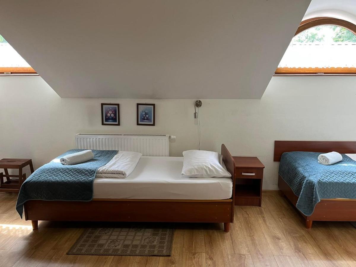 Kamienica Przy Bramie Hotel Opatow  Ngoại thất bức ảnh